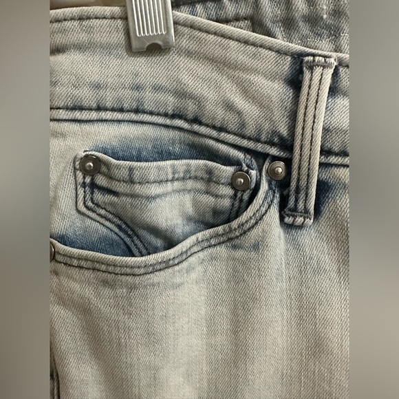 Levi skinny jeans - Picture 4 of 9